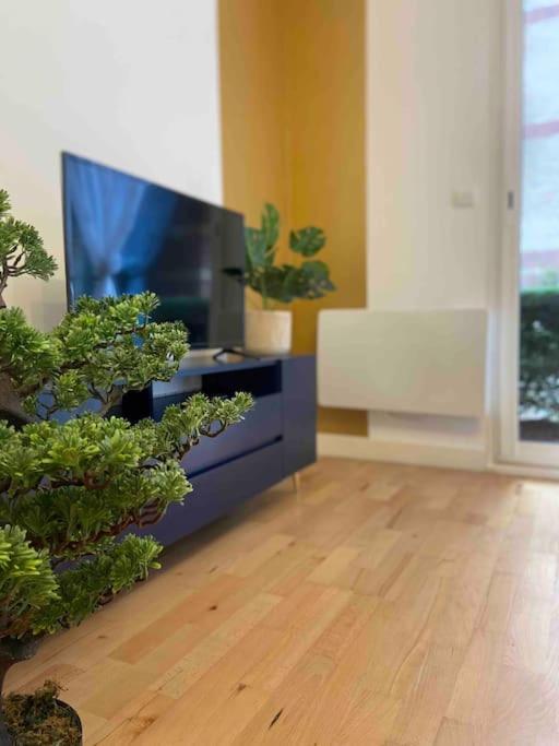 George 5 + Parking Prive Et Securise Apartment