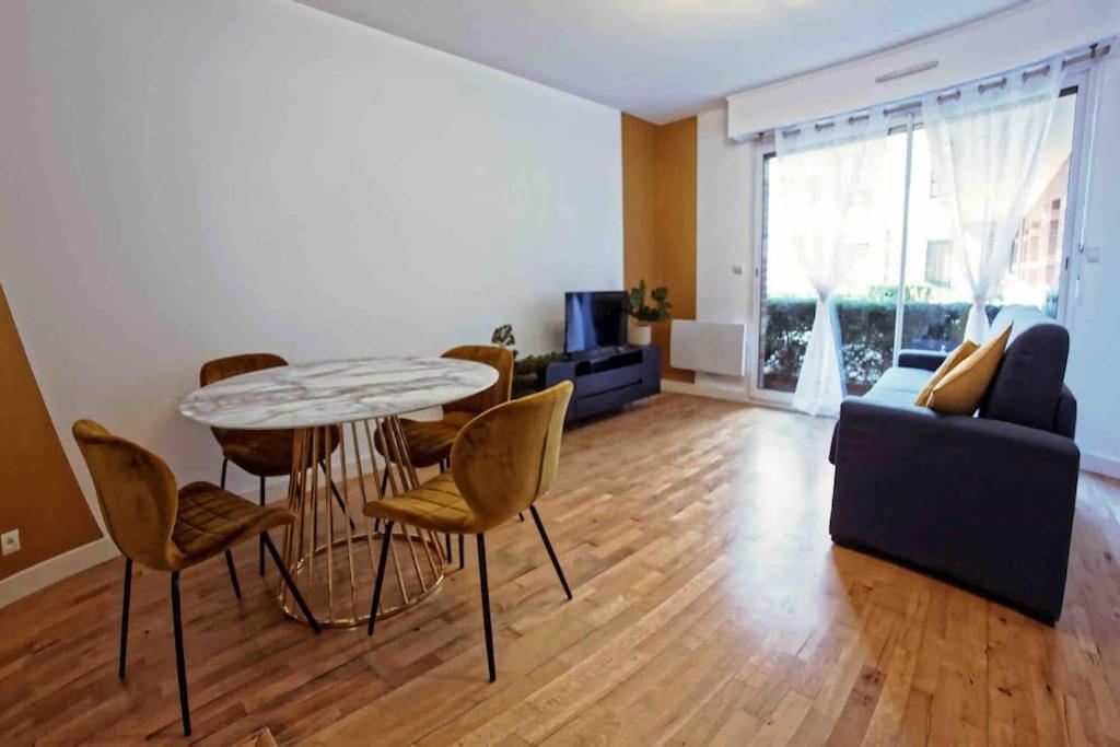 George 5 + Parking Prive Et Securise Apartment *